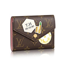 Louis Vuitton P00182 Cartera Victorine My World Tour Monogram Canvas