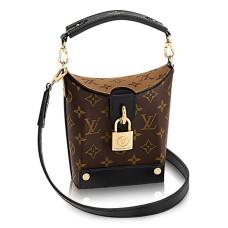 Louis Vuitton Bento Box M43518 Lona Monogram