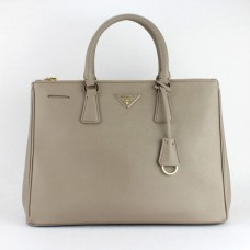 Prada 1786 bolso tote charol cruzado gris