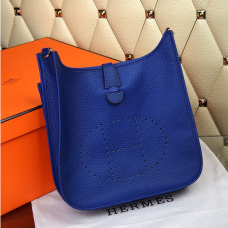 Hermes Evelyne III Togo cuero bandolera azul eléctrico